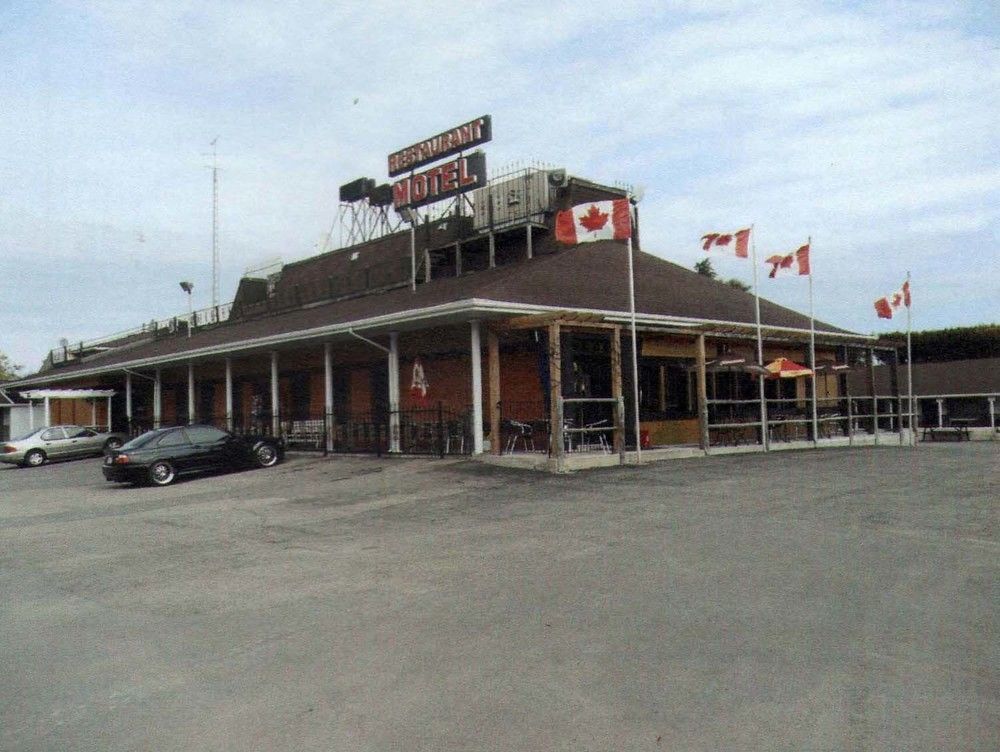 7 West Motel Carleton Place Exteriör bild